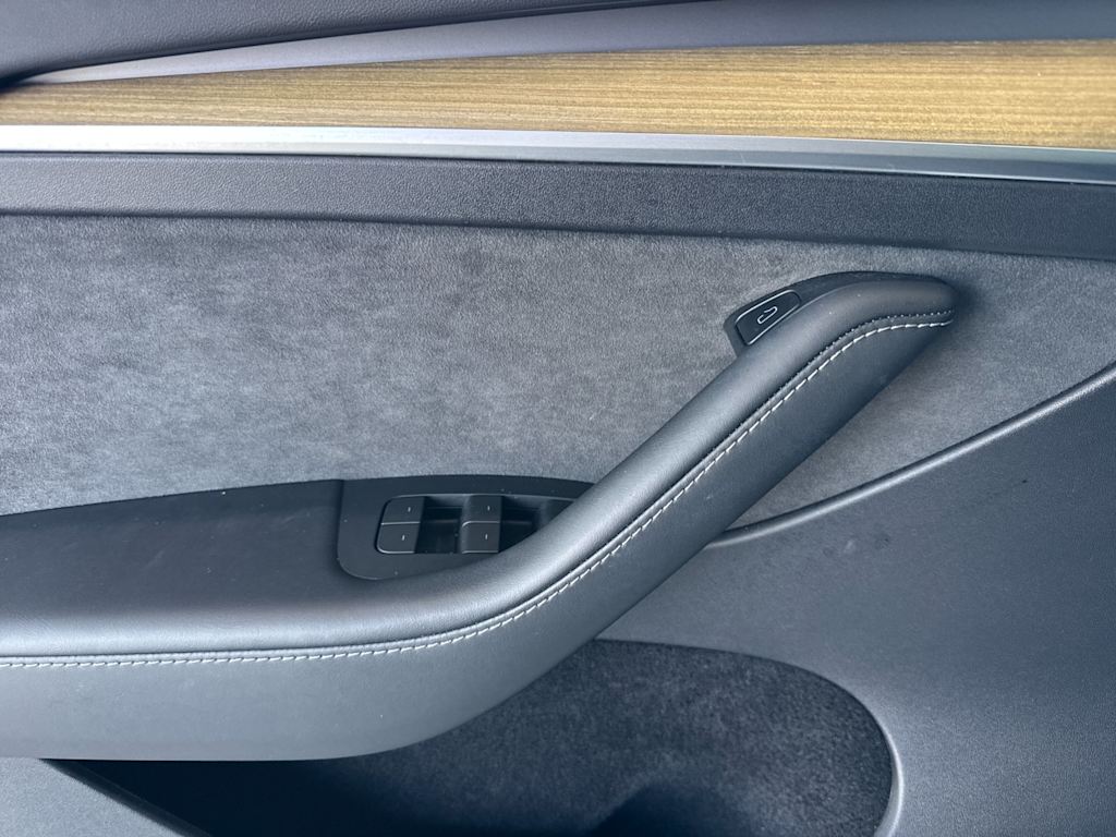 Thumbnail: 2023 Tesla Model Y - 18