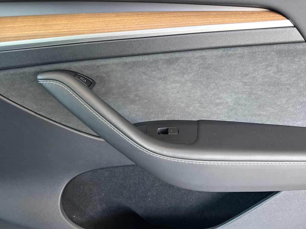 Thumbnail: 2023 Tesla Model Y - 22