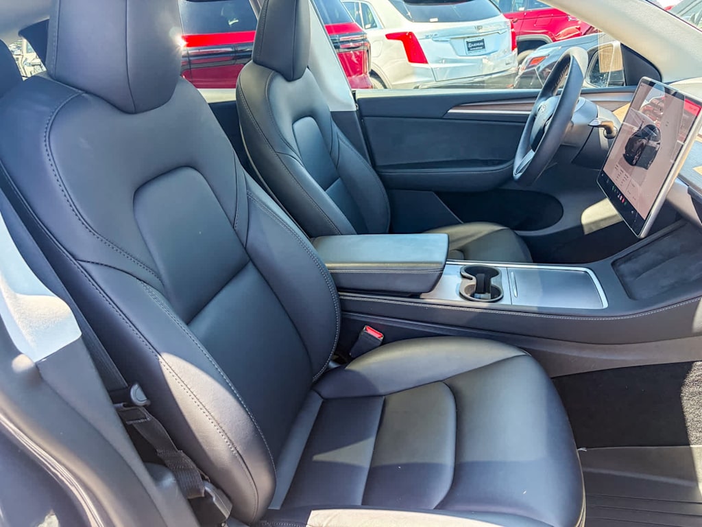 Thumbnail: 2023 Tesla Model Y - 8