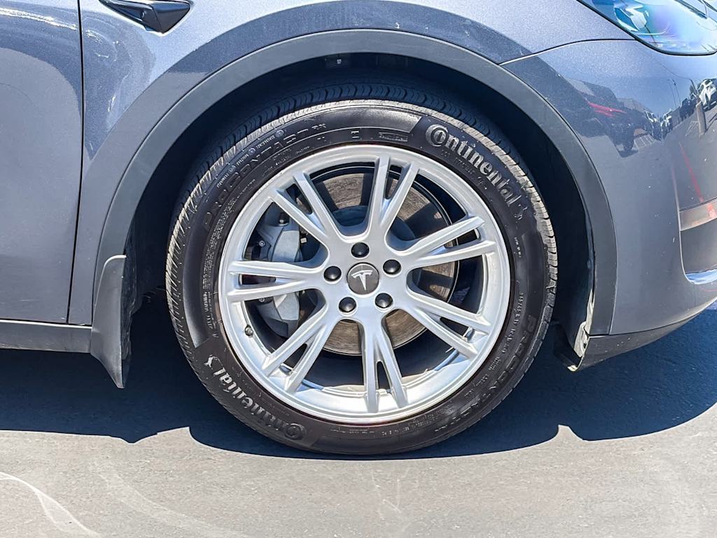 Thumbnail: 2023 Tesla Model Y - 6