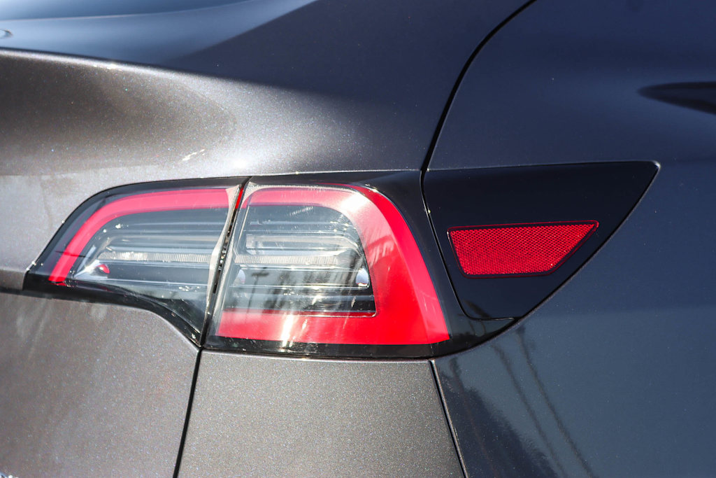 Thumbnail: 2023 Tesla Model Y - 17