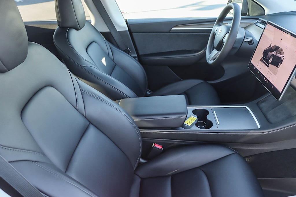 Thumbnail: 2023 Tesla Model Y - 7