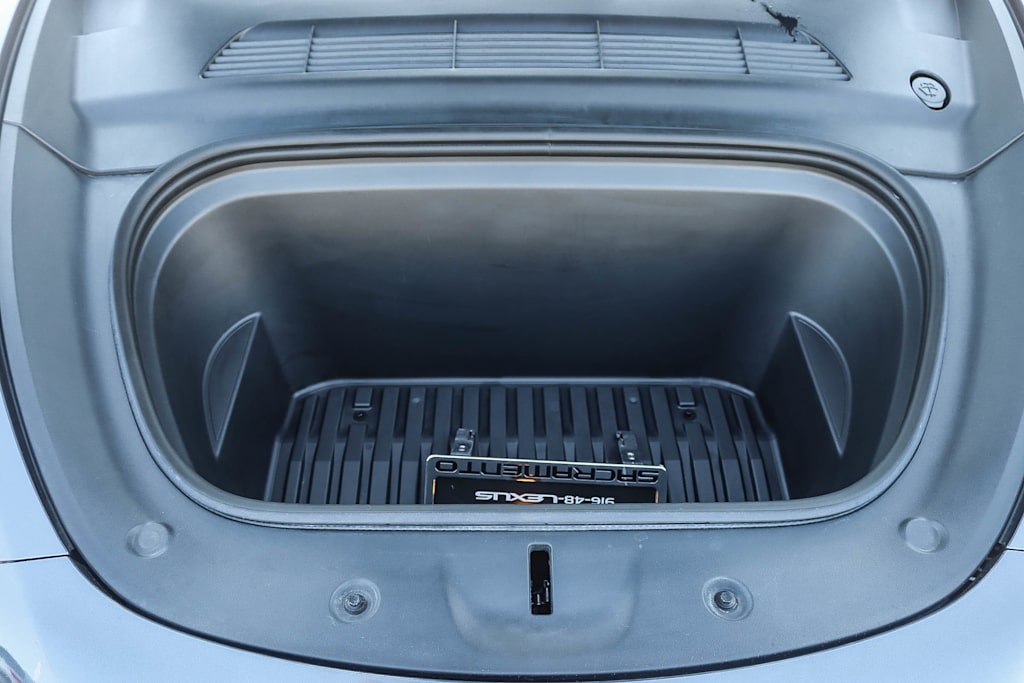 Thumbnail: 2023 Tesla Model Y - 25