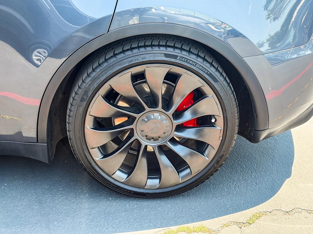 Thumbnail: 2022 Tesla Model Y - 17