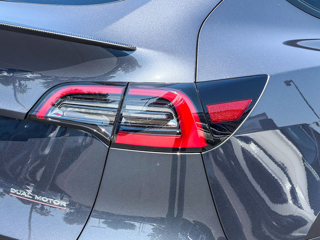 Thumbnail: 2022 Tesla Model Y - 16