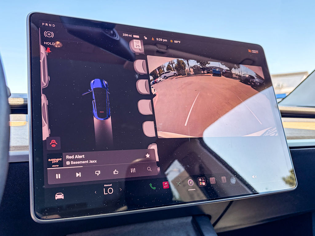 Thumbnail: 2022 Tesla Model Y - 23