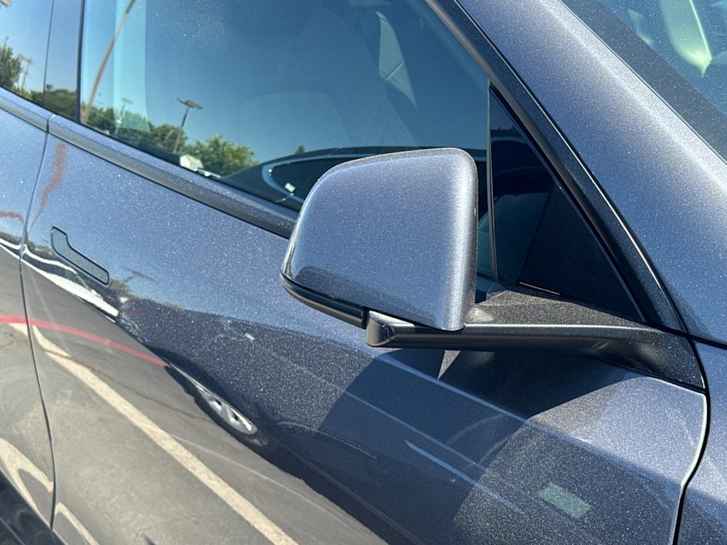 Thumbnail: 2022 Tesla Model Y - 15