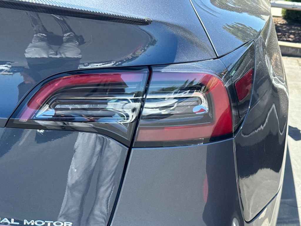 Thumbnail: 2022 Tesla Model Y - 21