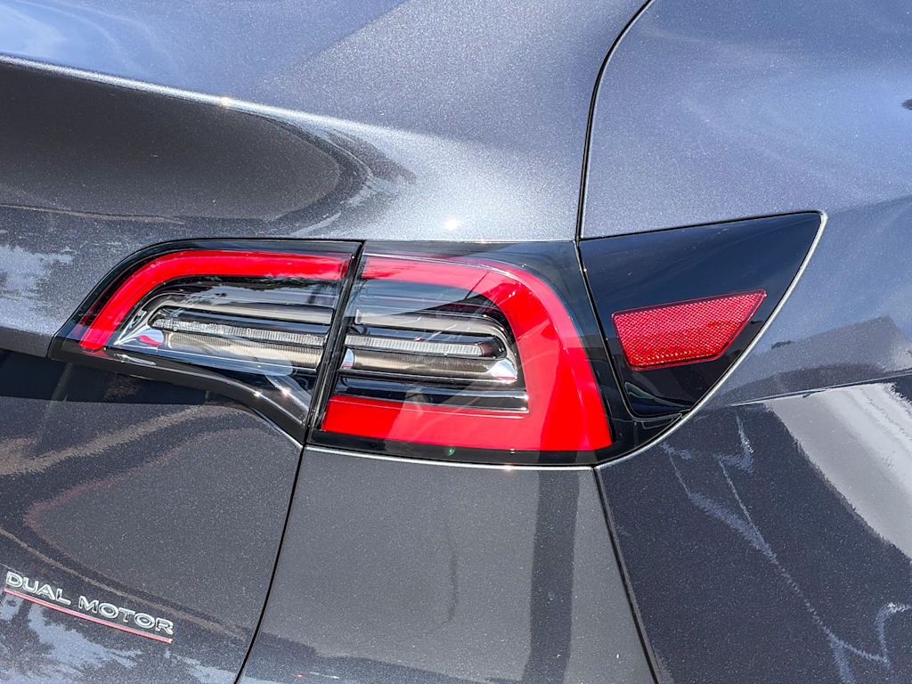 Thumbnail: 2022 Tesla Model Y - 16