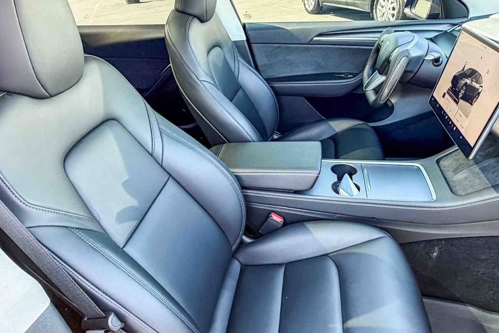 Thumbnail: 2023 Tesla Model Y - 8