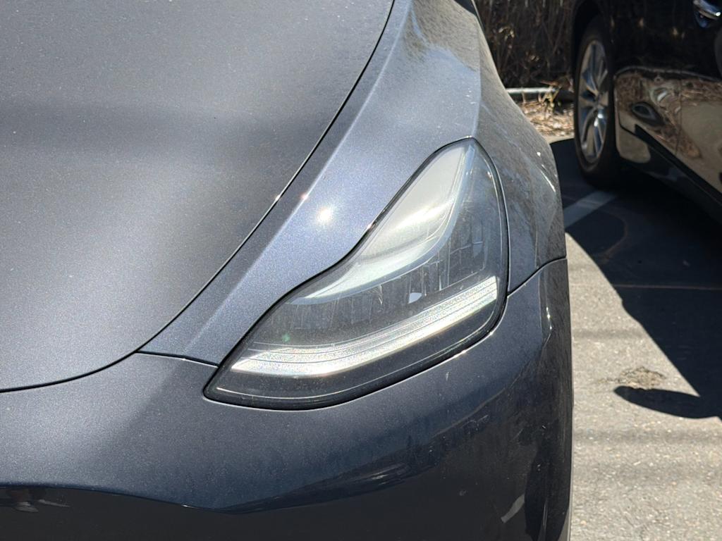 Thumbnail: 2023 Tesla Model Y - 11