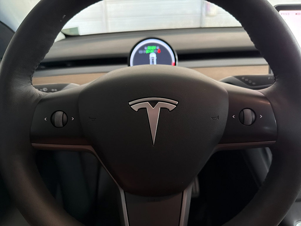 Thumbnail: 2022 Tesla Model Y - 29