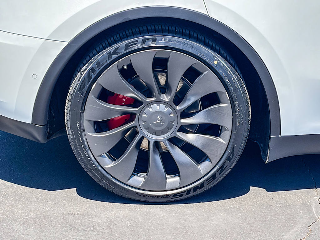 Thumbnail: 2022 Tesla Model Y - 17