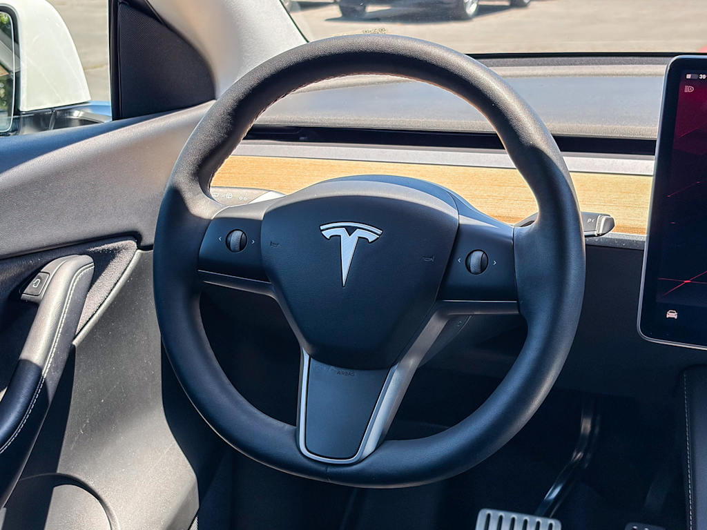 Thumbnail: 2022 Tesla Model Y - 7