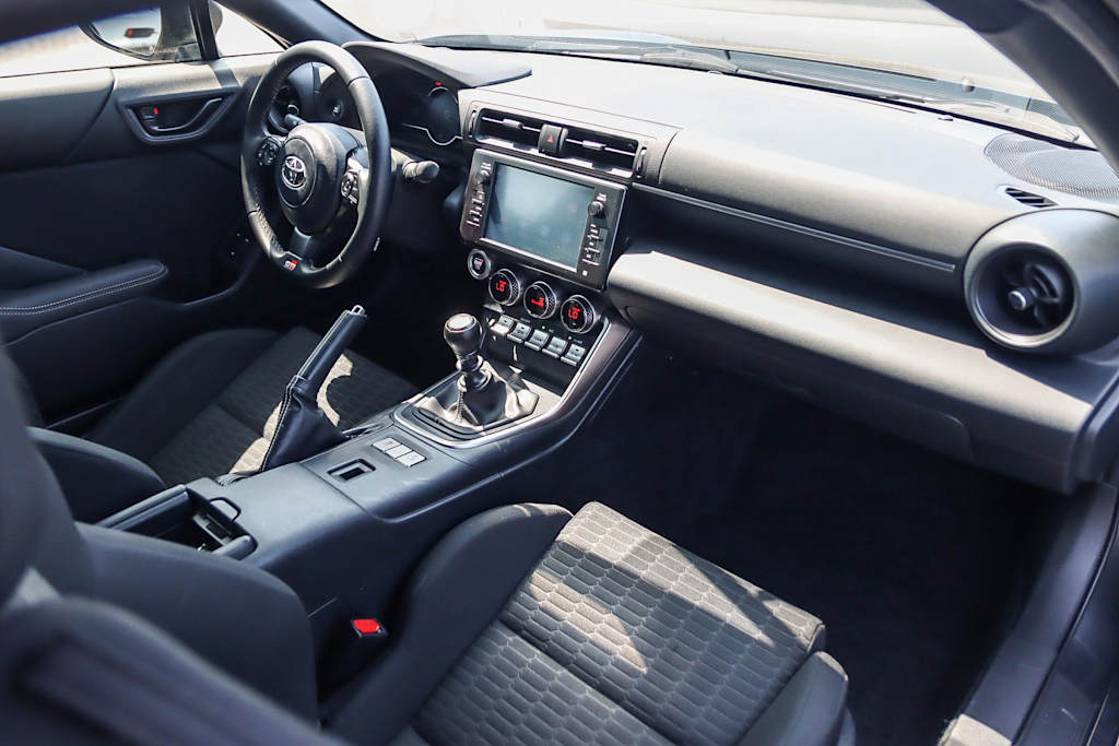 Thumbnail: 2023 Toyota GR86 - 8