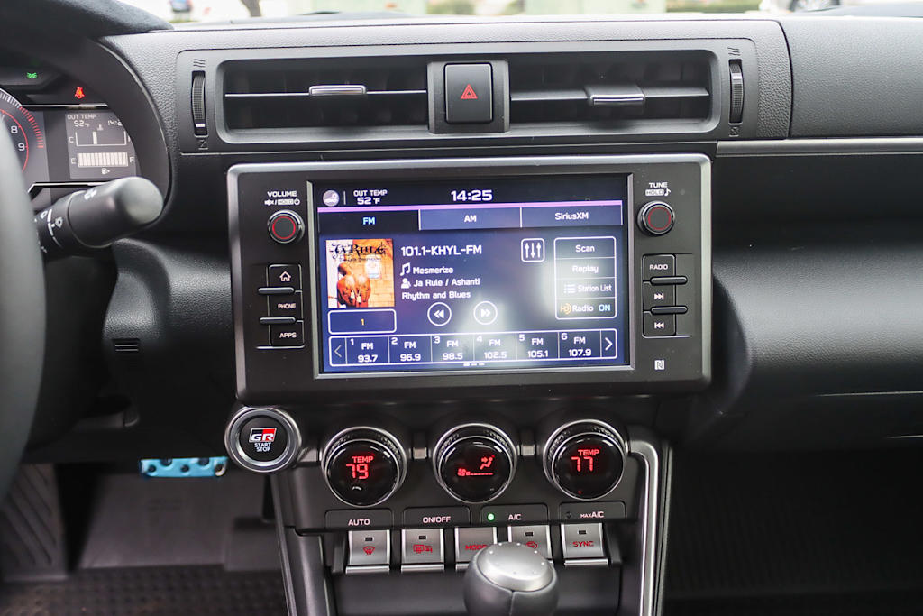 Thumbnail: 2023 Toyota GR86 - 10