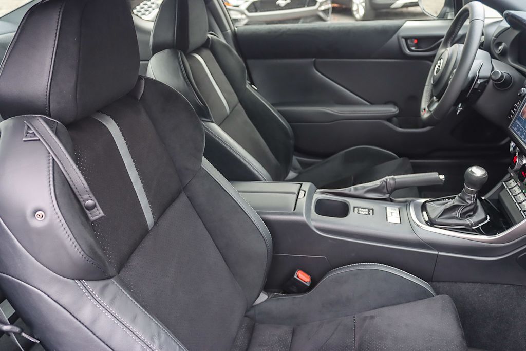 Thumbnail: 2023 Toyota GR86 - 8