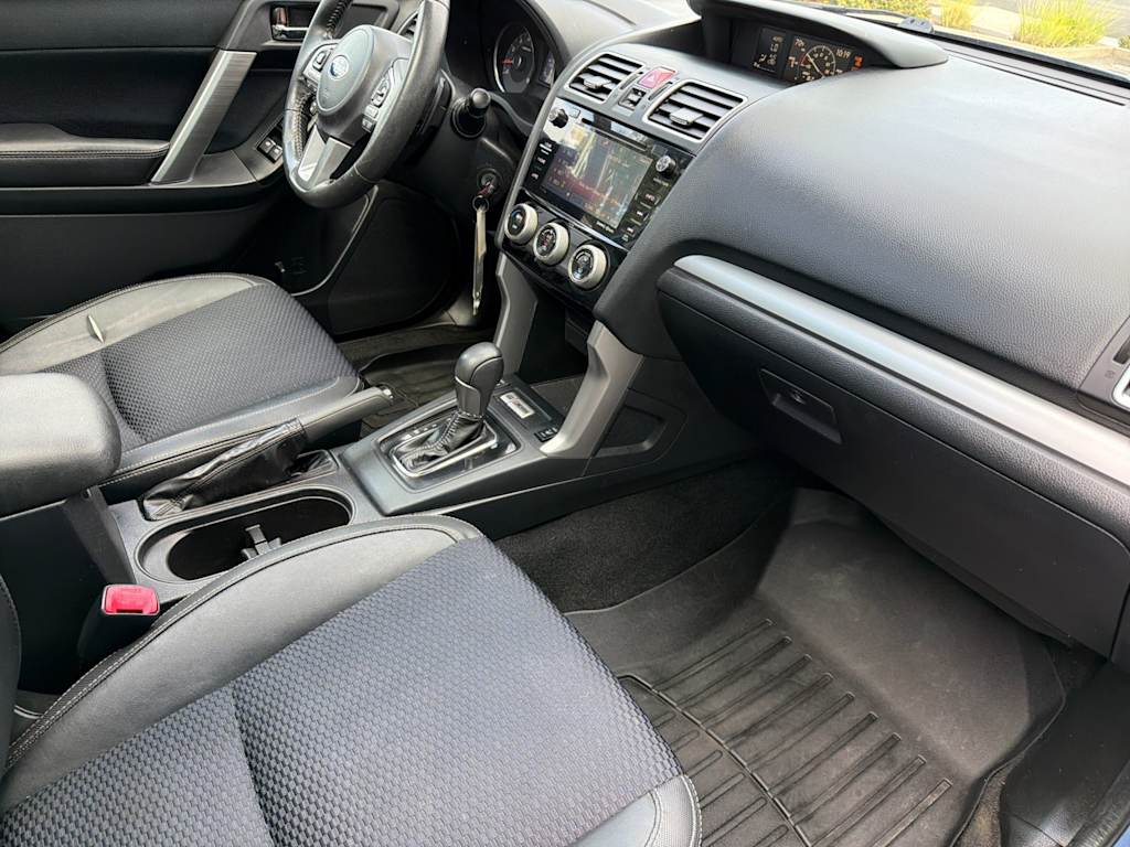 Thumbnail: 2017 Subaru Forester - 12