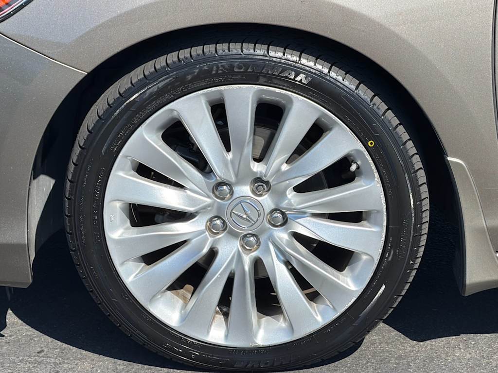 Thumbnail: 2015 Acura RLX - 8