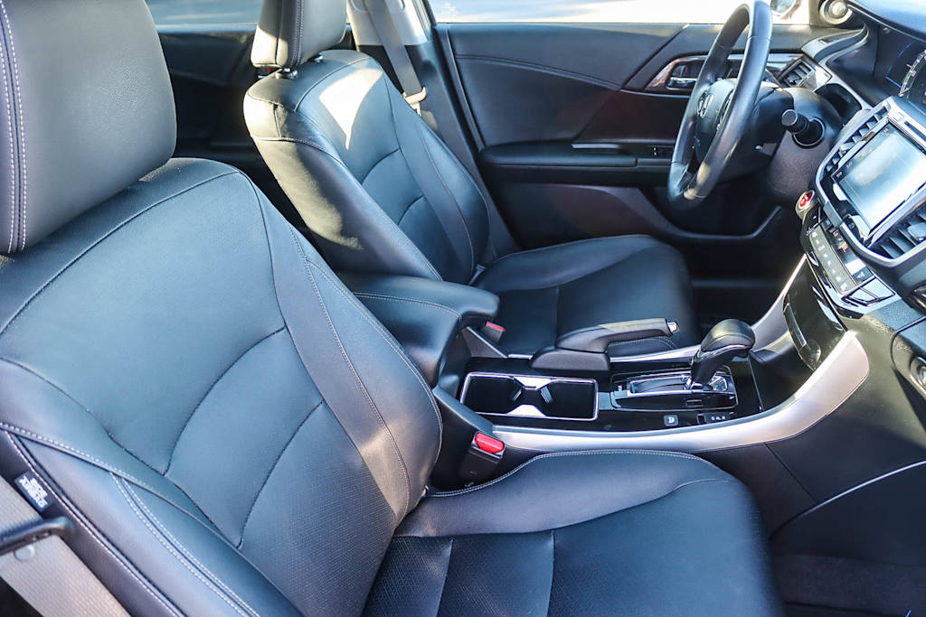 Thumbnail: 2017 Honda Accord - 9