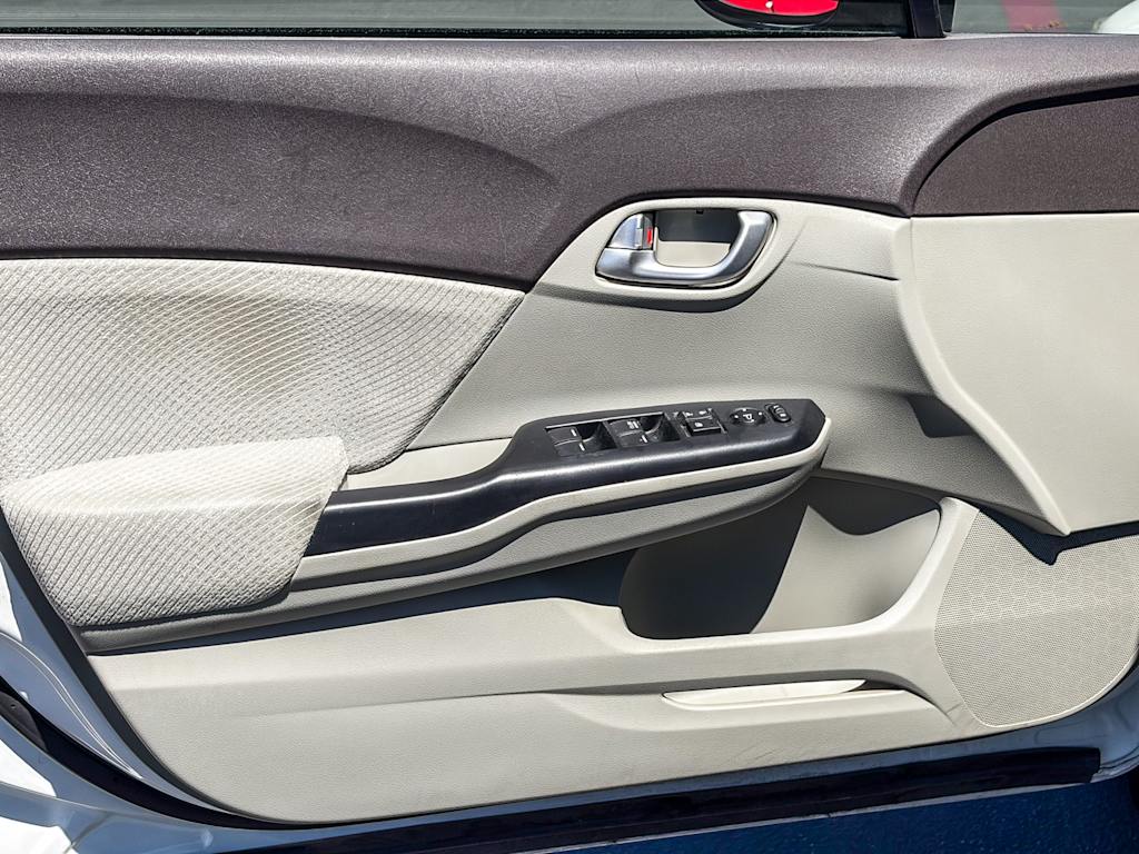 Thumbnail: 2012 Honda Civic - 21