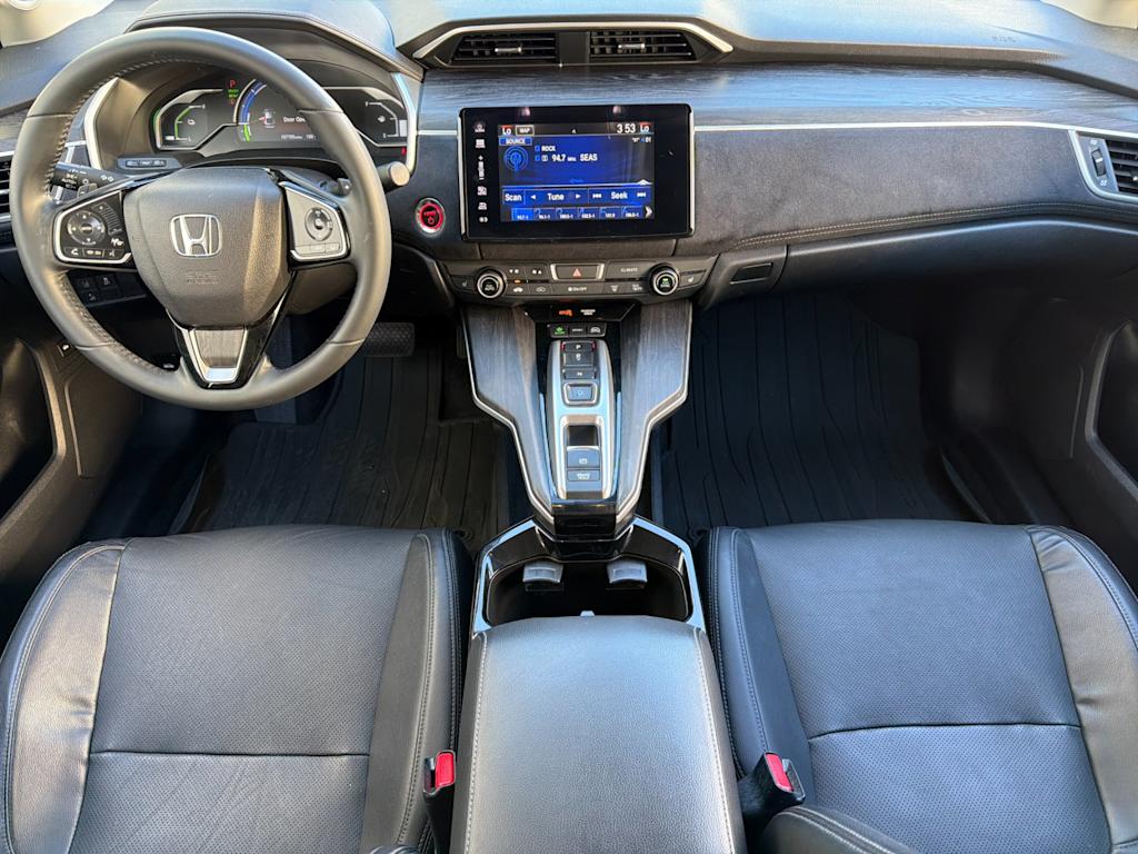 Thumbnail: 2018 Honda Clarity - 2