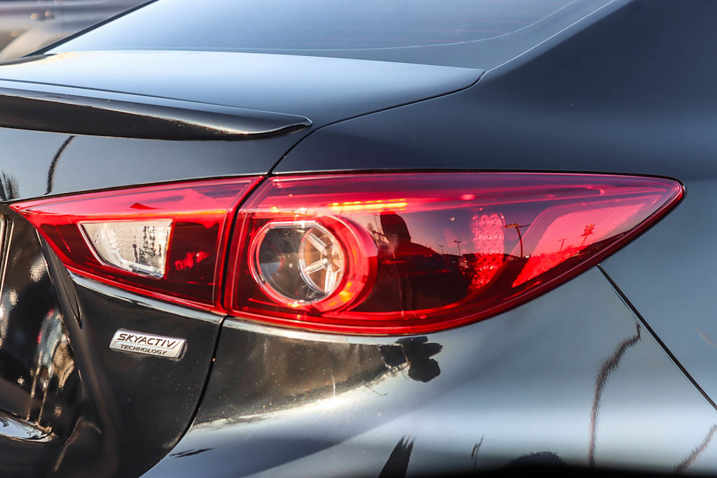 Thumbnail: 2017 Mazda Mazda3 - 19