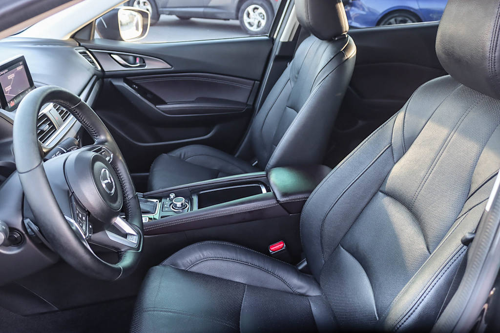 Thumbnail: 2017 Mazda Mazda3 - 10