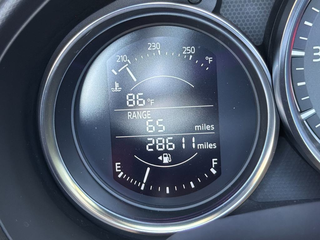 Thumbnail: 2016 Mazda MX-5 Miata - 28
