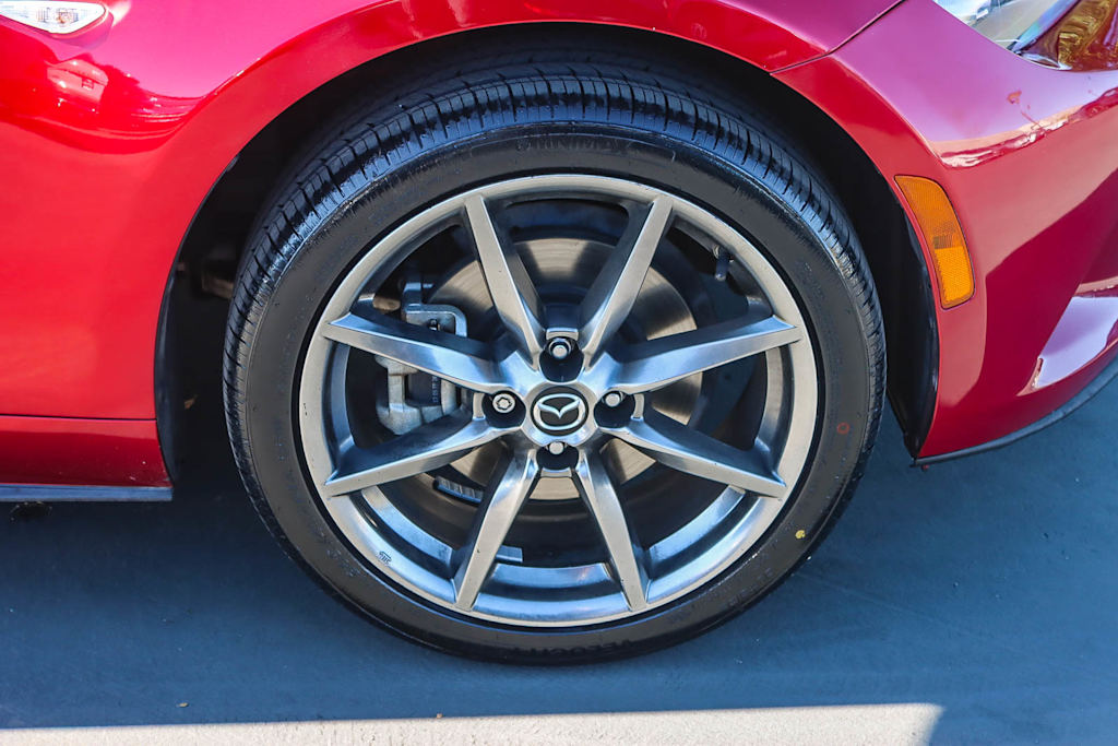 Thumbnail: 2020 Mazda MX-5 Miata - 6