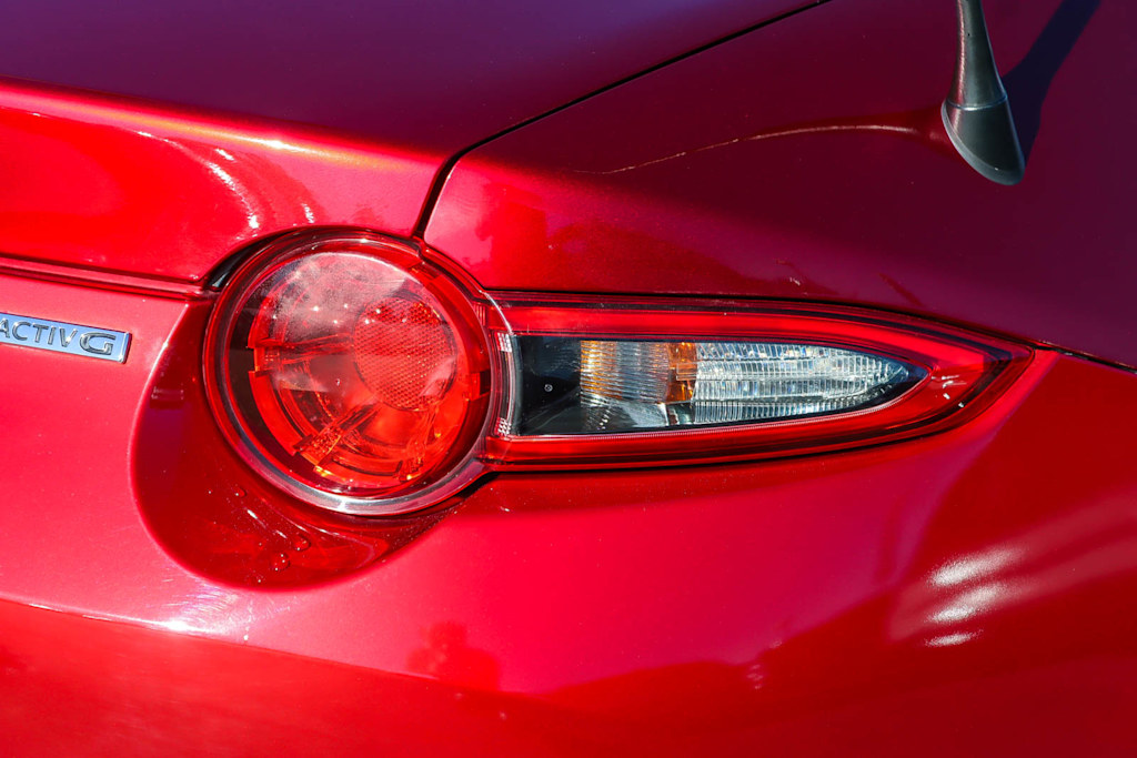 Thumbnail: 2020 Mazda MX-5 Miata - 5