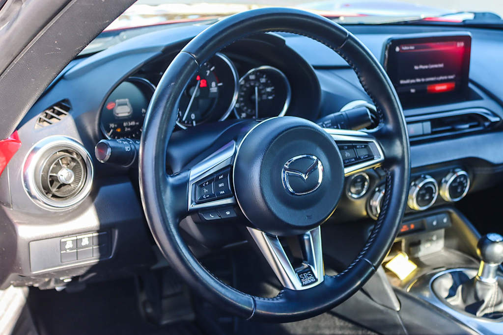 Thumbnail: 2020 Mazda MX-5 Miata - 8