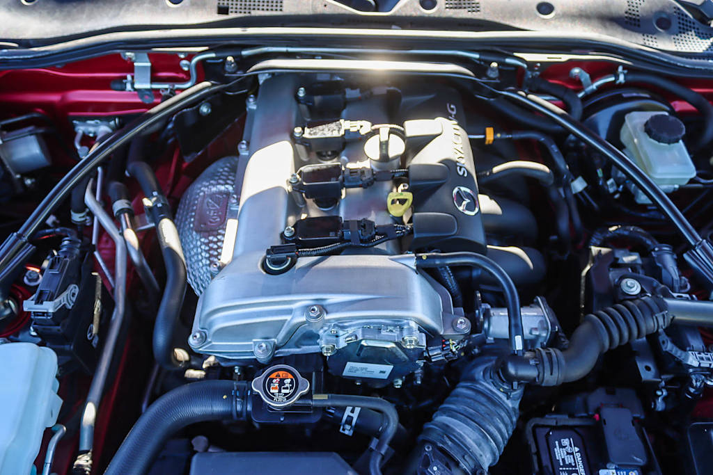 Thumbnail: 2020 Mazda MX-5 Miata - 7