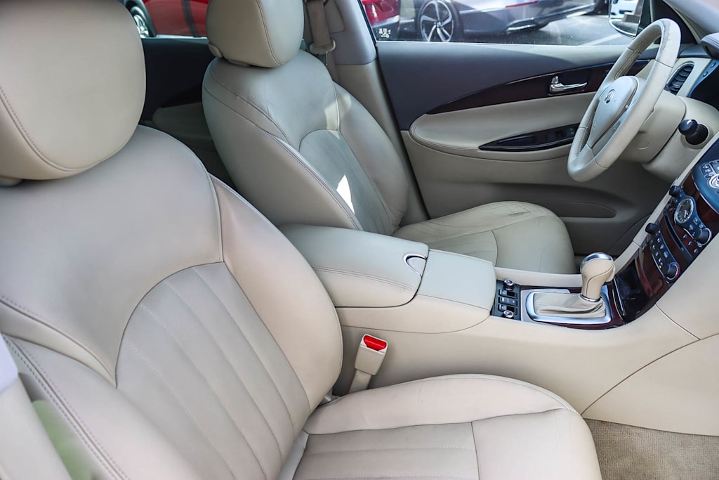 Thumbnail: 2015 INFINITI QX50 - 8
