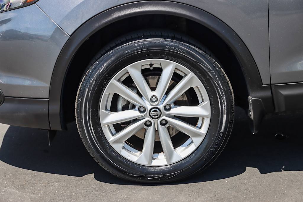 Thumbnail: 2019 Nissan Rogue Sport - 6
