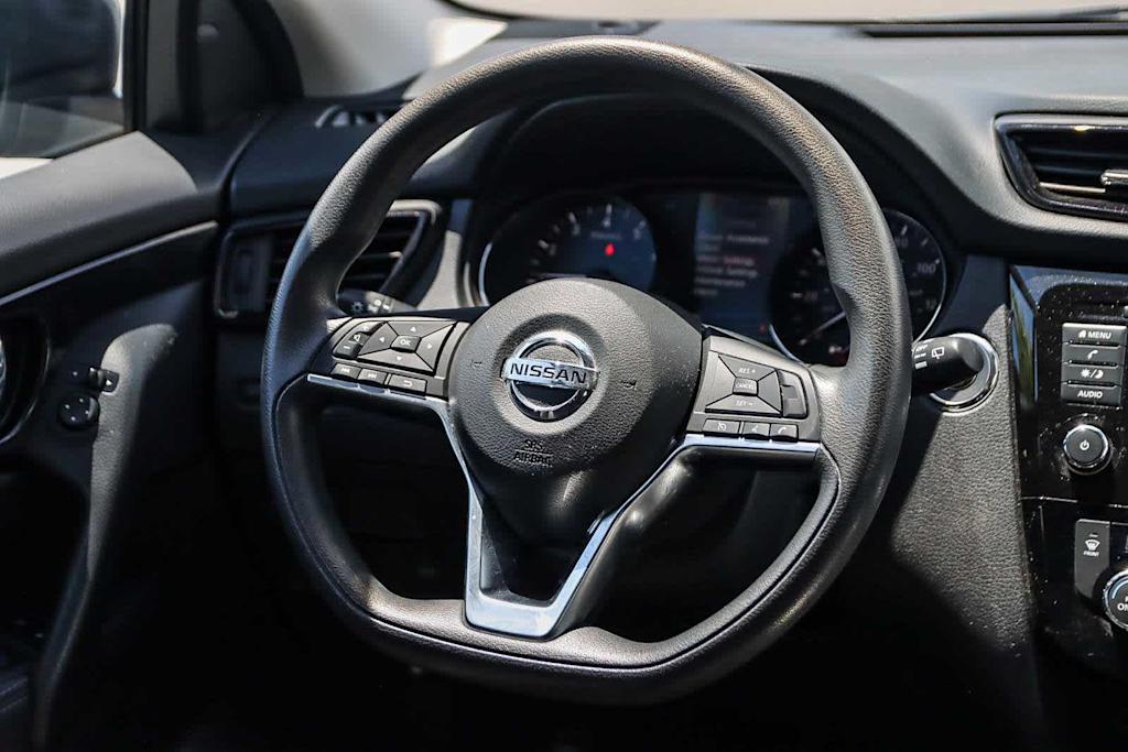 Thumbnail: 2019 Nissan Rogue Sport - 8