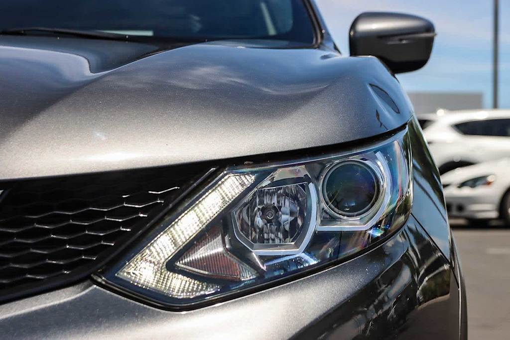 Thumbnail: 2019 Nissan Rogue Sport - 20