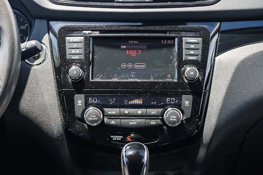 Thumbnail: 2019 Nissan Rogue Sport - 26