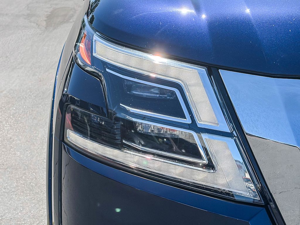 Thumbnail: 2022 Nissan Armada - 17