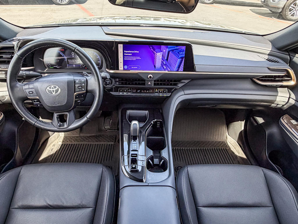 Thumbnail: 2025 Toyota Crown Signia - 2