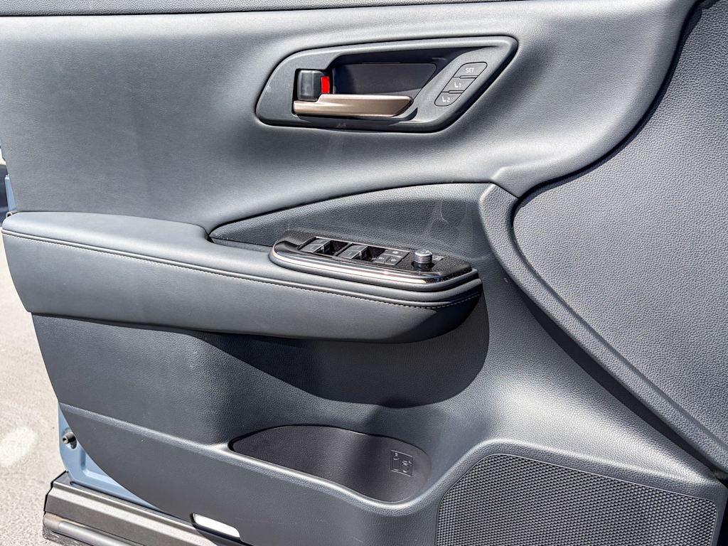 Thumbnail: 2025 Toyota Crown Signia - 22