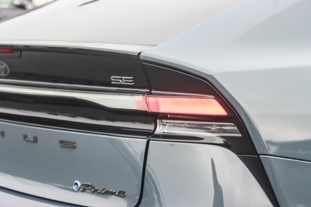 Thumbnail: 2023 Toyota Prius Prime - 20