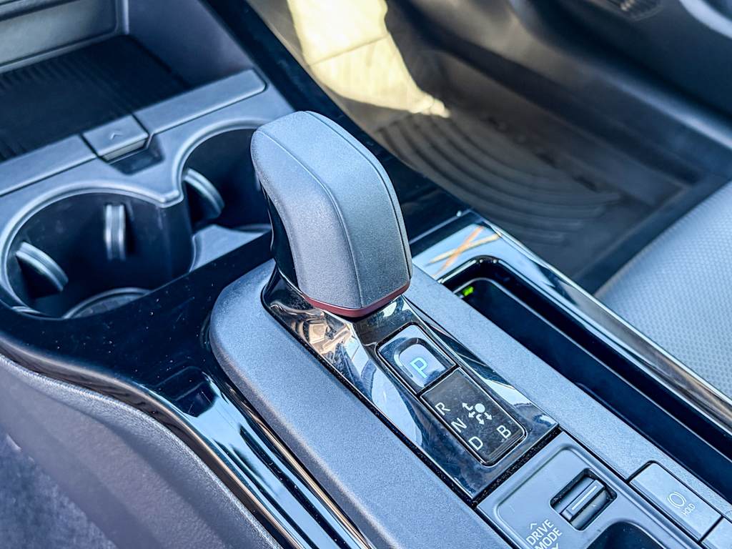 Thumbnail: 2023 Toyota Prius Prime - 14