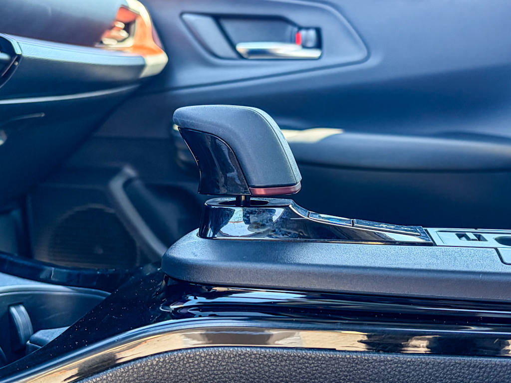 Thumbnail: 2023 Toyota Prius Prime - 6