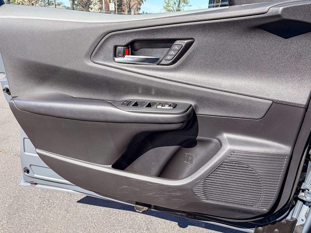 Thumbnail: 2023 Toyota Prius Prime - 23