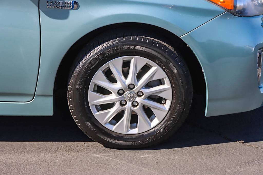 Thumbnail: 2012 Toyota Prius - 7