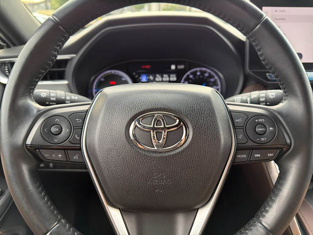 Thumbnail: 2023 Toyota Venza - 27