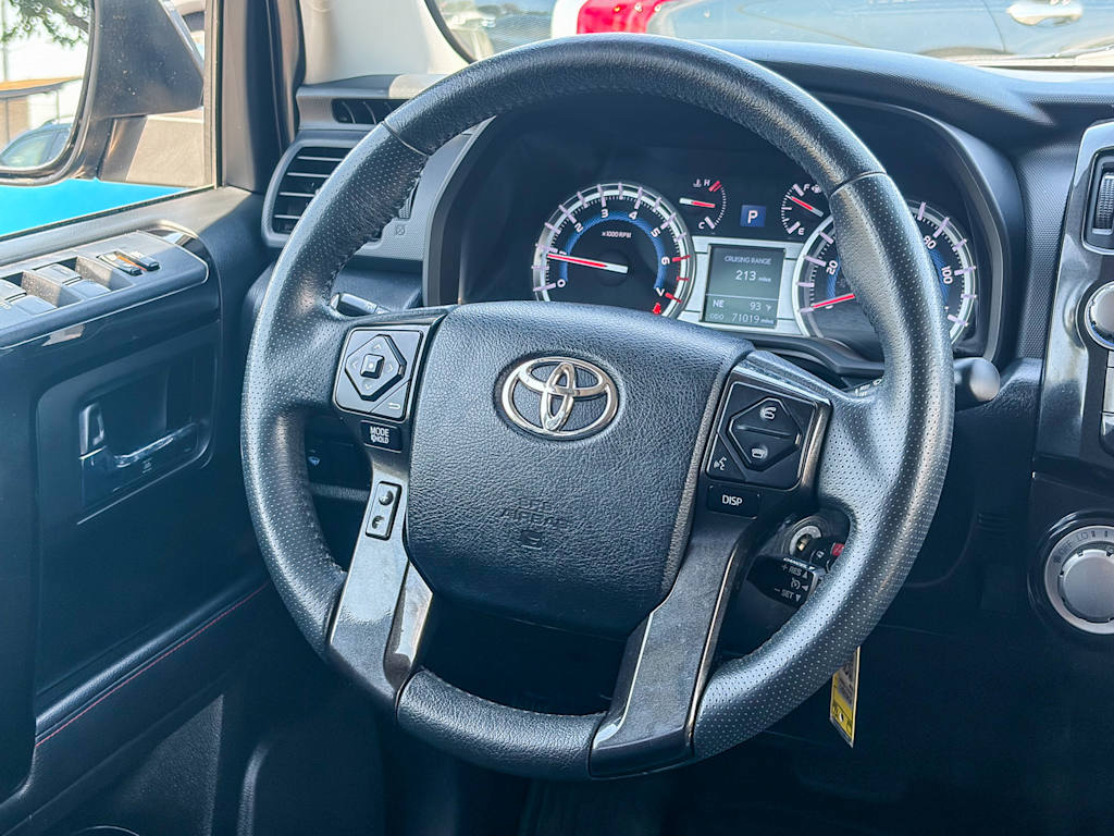 Thumbnail: 2019 Toyota 4Runner - 8