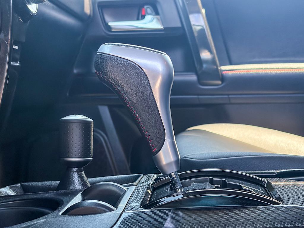 Thumbnail: 2019 Toyota 4Runner - 25