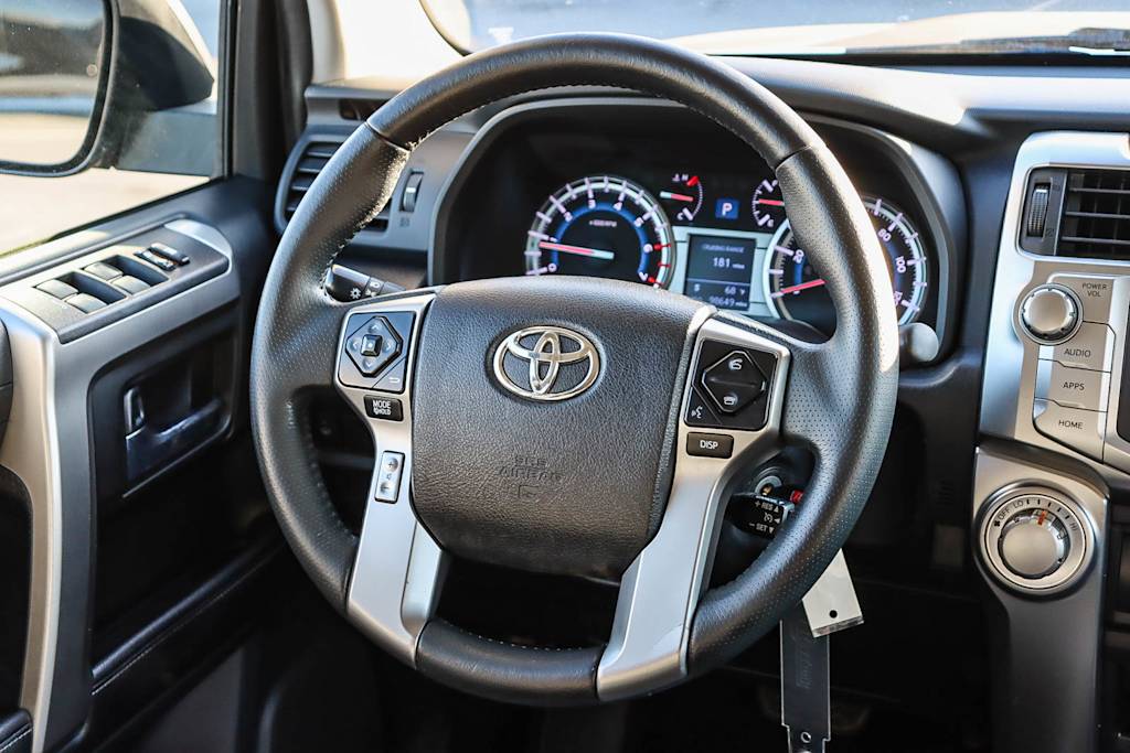 2016 Toyota 4Runner SR5 8